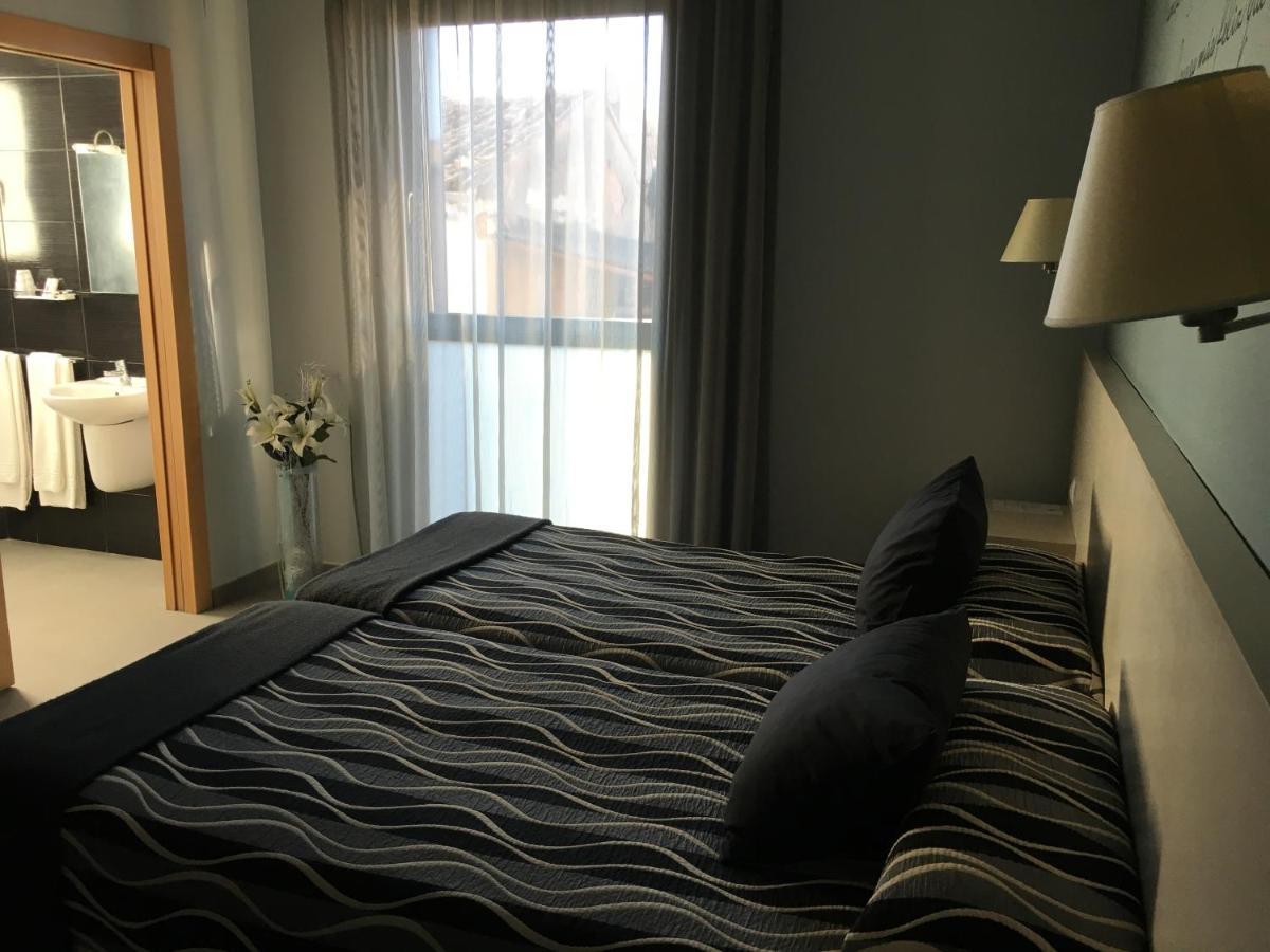 Hotel Hm Alfaro Ngoại thất bức ảnh