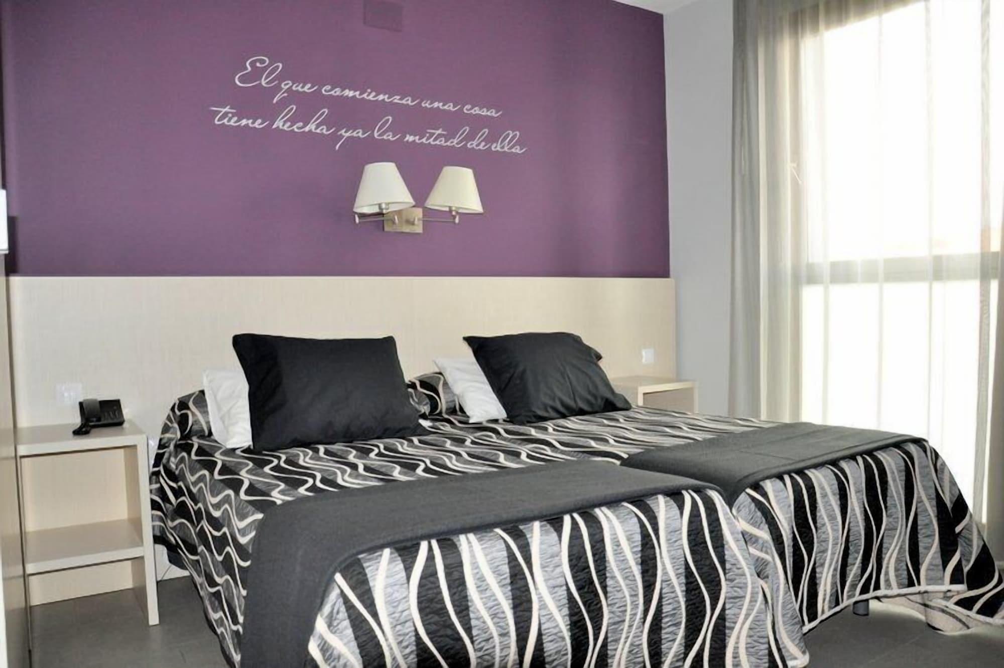 Hotel Hm Alfaro Ngoại thất bức ảnh